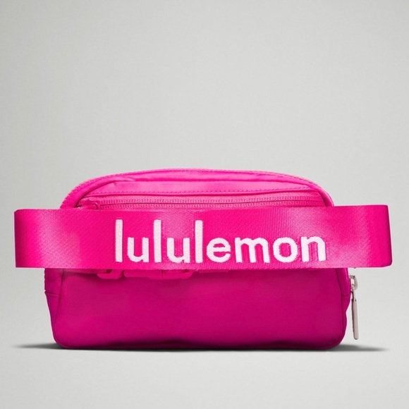🍋LAST ONE🍋 LULULEMON | Everywhere Belt Bag 1L in Sonic Pink NWT - Picture 5 of 7